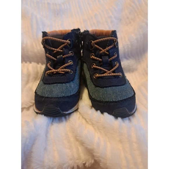 Old Navy Boots - Picture 2 of 4